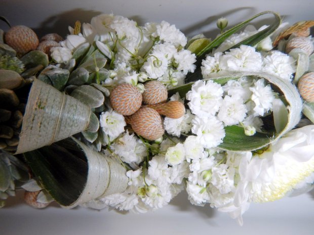 HB-silver buttonwoord lei